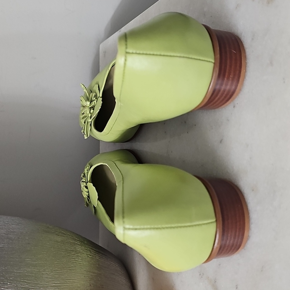 Etienne Aigner Lime Green Floral Ballet Flats - Picture 5 of 6